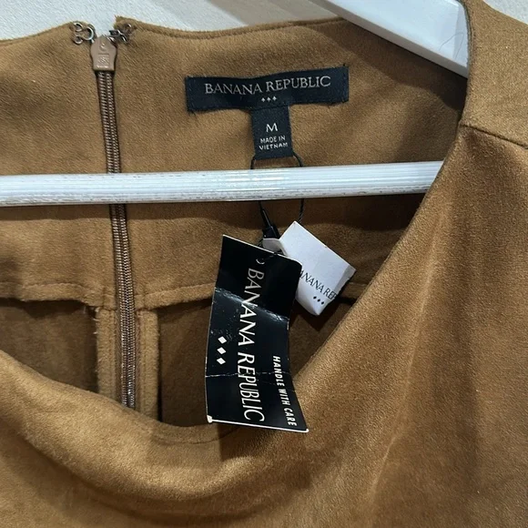 Women’s Banana Republic Microsuede sleeveless Top Blouse Size Medium Brown - Picture 2 of 3